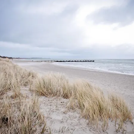 Holiday home Ferienhaus Brueckenblick 12 A - Direkt Am Meer